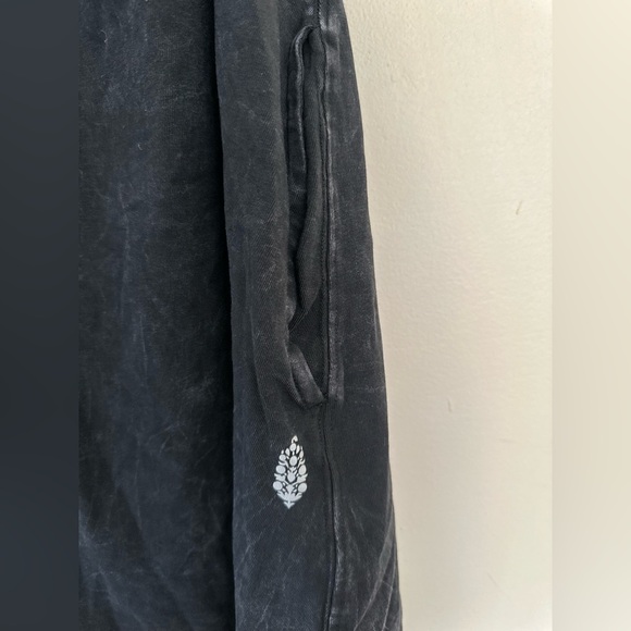 NWOT FREE PEOPLE FP Movement Hot Shot Halter Romper Black Large - Picture 7 of 10